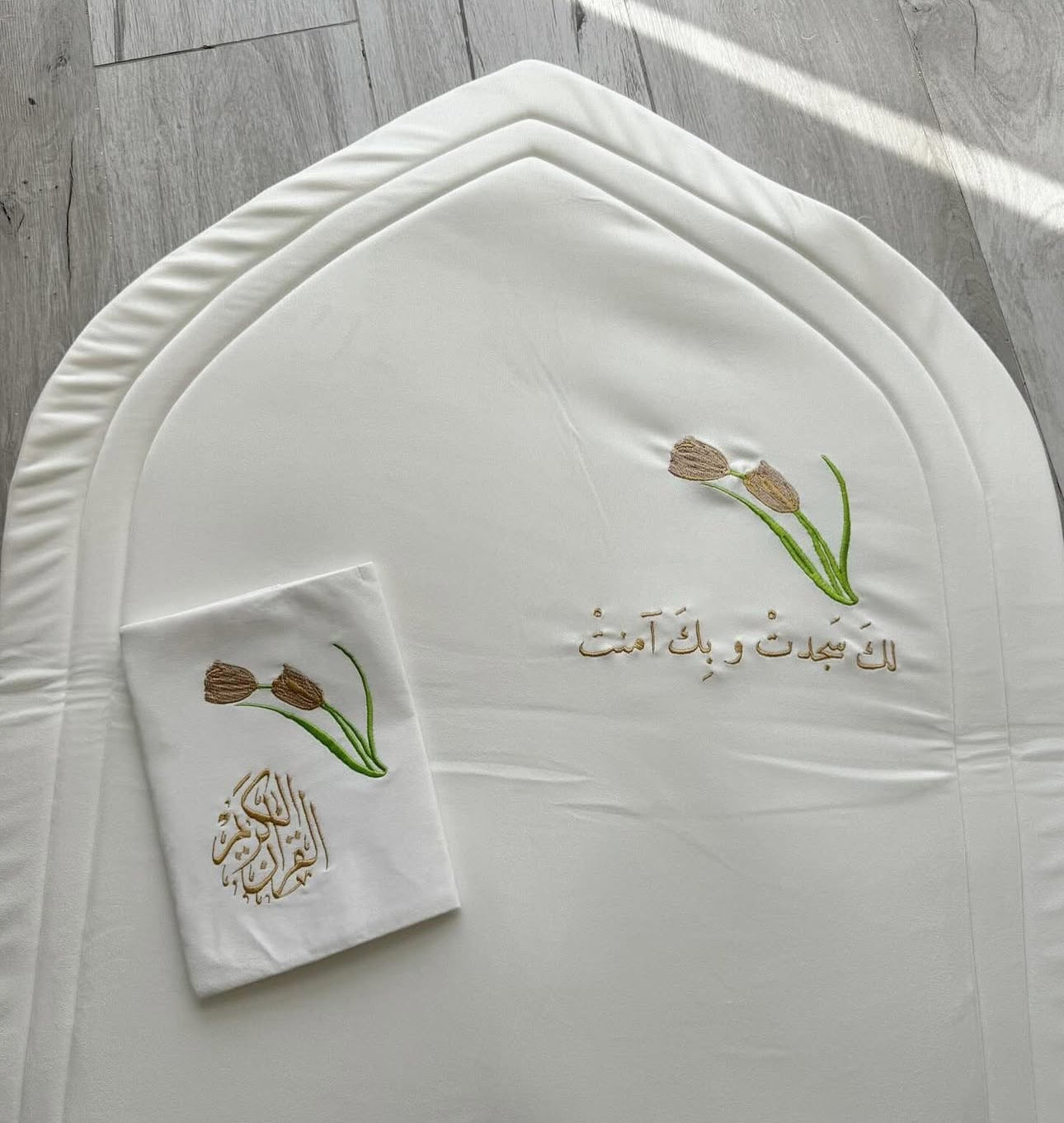 Prayer mat with Embroidery