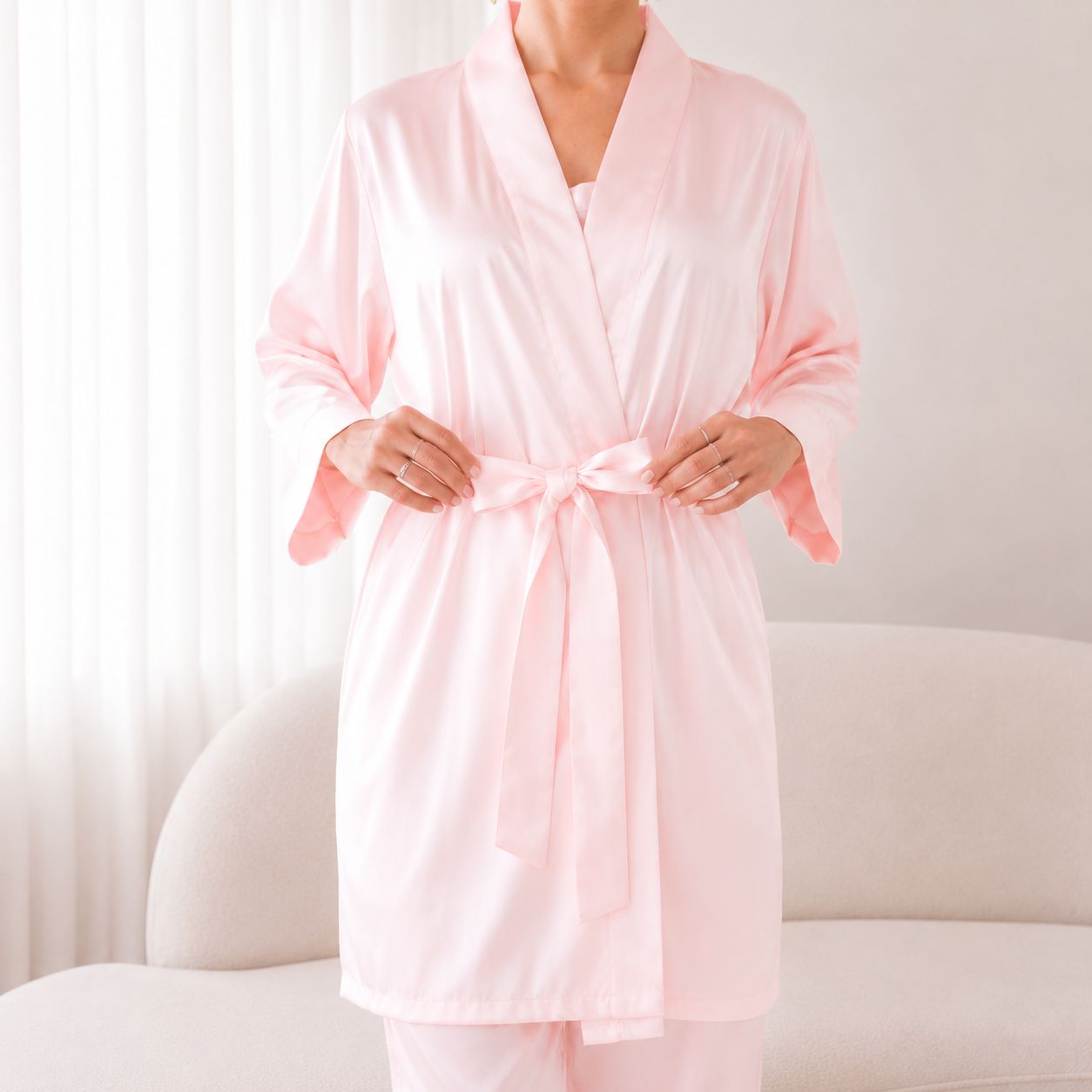Laces Short Robe
